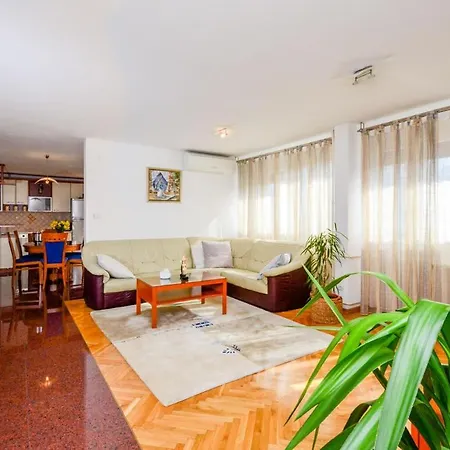 Apartman Snjezana