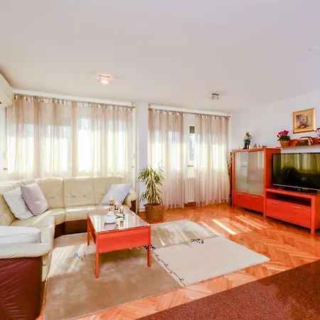 Apartman Snjezana